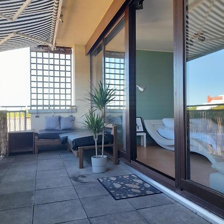 Budget Suite Mit Balkon - Privatzimmer In Wohnung - Netflix & Minibar Inklusive Koblenz  Luaran gambar